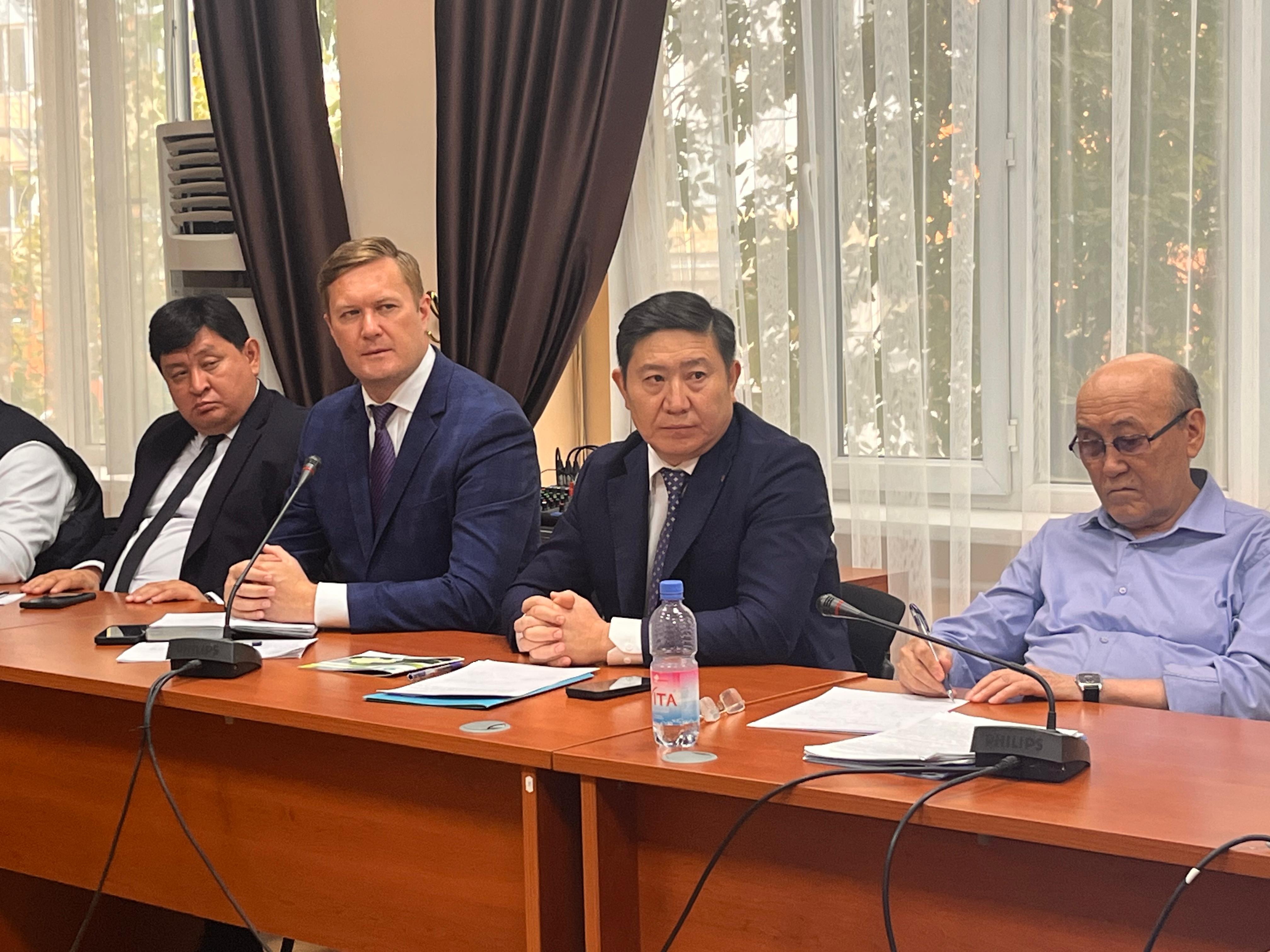 Садомасо топтық порно